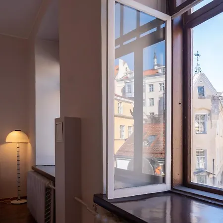 Old Town Studio - Uus Street 24