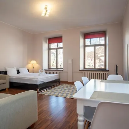 Old Town Studio - Uus Street 24